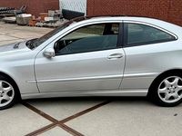 Gebraucht Mercedes C230 193 PS (141 kW) 2002 Silber Coupé