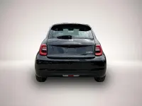 Neu Fiat 500 Icon 65 PS (47 kW) 2026 Manufacturer