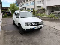 Second-hand Dacia Duster Lauréate 114 CP (83 kW) 2015 Alb SUV