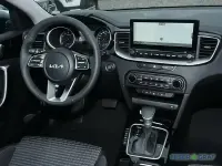 Gebraucht Kia Ceed 140 PS (102 kW) 2025 Yuka grau Kleinwagen