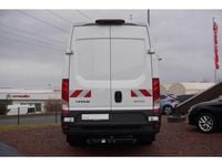 Gebraucht Iveco Daily 175 PS (128 kW) 2023 Weiß Van
