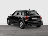 Gebraucht Mini Cooper Essential 136 PS (100 kW) 2023 Midnight black ii Kleinwagen