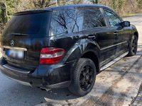 Gebraucht Mercedes ML320 224 PS (164 kW) 2007 Schwarz SUV