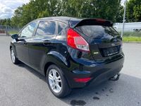 Gebraucht Ford Fiesta Celebration 101 PS (74 kW) 2016 Schwarz Kleinwagen