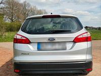 Używany Ford Focus 125 KM (91 kW) 2014 Srebrny Kombi