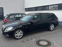 Gebraucht Mercedes E220 170 PS (125 kW) 2010 Schwarz Kombi