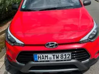 Gebraucht Hyundai i20 Pure 75 PS (55 kW) 2020 Rot Kleinwagen