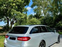 Gebraucht Mercedes E300 306 PS (225 kW) 2019 Silber Kombi