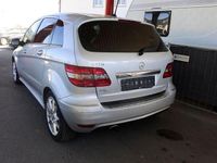 Gebraucht Mercedes B170 116 PS (85 kW) 2009 Silber Van / Kleinbus