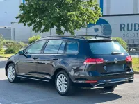 Gebraucht VW Golf VII Highline 150 PS (110 kW) 2019 Schwarz Kombi