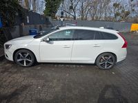 Gebraucht Volvo V60 R-Design 190 PS (139 kW) 2018 Weiß Kombi