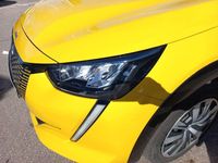 Gebraucht Peugeot e-208 Active 100 kW (136 PS) 2020 Gelb Kleinwagen