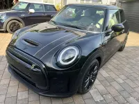 Gebraucht Mini Cooper SE 135 kW (184 PS) 2023 Schwarz Kleinwagen