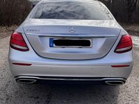 Gebraucht Mercedes E220 194 PS (142 kW) 2016 Silber Limousine