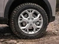 Neu KGM Tivoli 163 PS (119 kW) 2026 Latte greige SUV