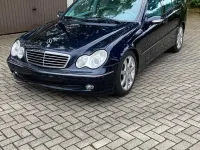 Gebraucht Mercedes C270 170 PS (125 kW) 2002 Blau Kombi