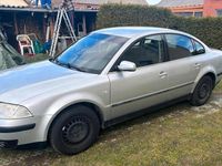 Gebraucht VW Passat 101 PS (74 kW) 2001 Silber Limousine
