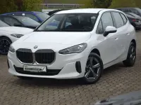 Gebraucht BMW 220 Active Tourer 170 PS (125 kW) 2025 Weiß Van / Kleinbus