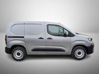 Neu Peugeot Partner 131 PS (96 kW) 2026 Silber Van / Kleinbus