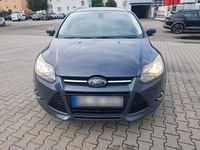 Gebraucht Ford Focus 116 PS (85 kW) 2014 Grau Kombi