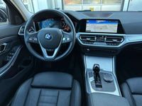 gebraucht BMW 320 d xDrive LUXURY StdHzg. PANO Head-Up ACC DAB Keyl.