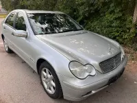 Gebraucht Mercedes C180 143 PS (105 kW) 2003 Silber Limousine