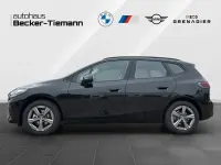 Gebraucht BMW 220 Active Tourer Efficient Dynamics 156 PS (114 kW) 2025 Saphirschwarz Van / Kleinbus