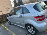 Gebraucht Mercedes B200 140 PS (102 kW) 2009 Silber Van / Kleinbus
