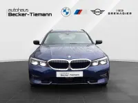 Gebraucht BMW 320e Sport Line 204 PS (150 kW) 2022 Phytonicblau Kombi