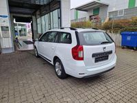 Gebraucht Dacia Logan MCV Lauréate 90 PS (66 kW) 2017 Weiß Limousine