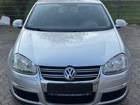 Usata VW Jetta 105 CV (77 kW) 2009 Argento Berlina