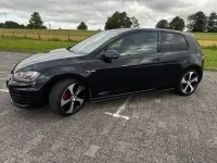Gebraucht VW Golf VII GTI 220 PS (161 kW) 2015 Schwarz Limousine