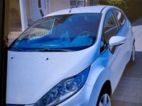 Gebraucht Ford Fiesta 88 PS (64 kW) 2009 Weiß Kleinwagen