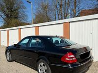 Gebraucht Mercedes E220 Avantgarde 150 PS (110 kW) 2004 Schwarz Limousine