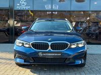Gebraucht BMW 320 Advantage 244 PS (179 kW) 2020 Blau Kombi