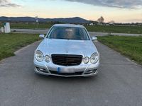 Gebraucht Mercedes E230 Avantgarde 204 PS (150 kW) 2008 Grau Limousine