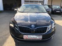 gebraucht Skoda Octavia 2.0 TDI DSG Combi Style - LED NAVI LEDER