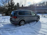 Gebraucht VW Sharan 184 PS (135 kW) 2018 Grau Van / Kleinbus