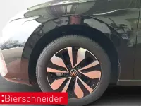 Gebraucht VW Golf VIII Pro 150 PS (110 kW) 2025 Schwarz Limousine
