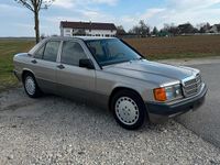 Gebraucht Mercedes 190 75 PS (55 kW) 1989 Beige Limousine