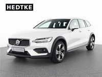 Gebraucht Volvo V60 CC Plus 197 PS (144 kW) 2023 Weiß Kombi