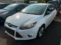Gebraucht Ford Focus Champions Edition 150 PS (110 kW) 2012 Weiß Limousine