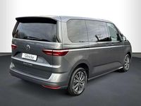 Gebraucht VW Multivan 150 PS (110 kW) 2023 Indiumgrau metallic Van