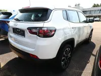 Neu Jeep Compass Altitude 131 PS (96 kW) 2025 Weiß SUV