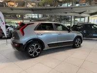 Neu Kia Niro Spirit 129 PS (94 kW) 2026 Grau SUV
