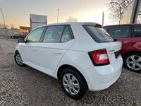 Gebraucht Skoda Fabia Active 90 PS (66 kW) 2016 Bila candy/candyweiss Kleinwagen