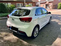 Gebraucht Kia Rio DREAM-TEAM Edition 84 PS (61 kW) 2017 Weiß Limousine