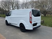 Second-hand Ford Transit Custom 131 CP (96 kW) 2019 Alb Monovolum