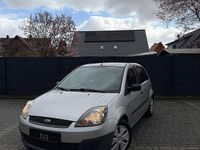 Gebraucht Ford Fiesta 69 PS (50 kW) 2007 Grau Kleinwagen