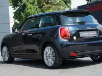 Gebraucht Mini Cooper SE Classic 135 kW (184 PS) 2022 Blau Kleinwagen